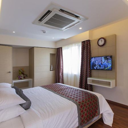 The President Hotel Bengaluru Szoba fotó