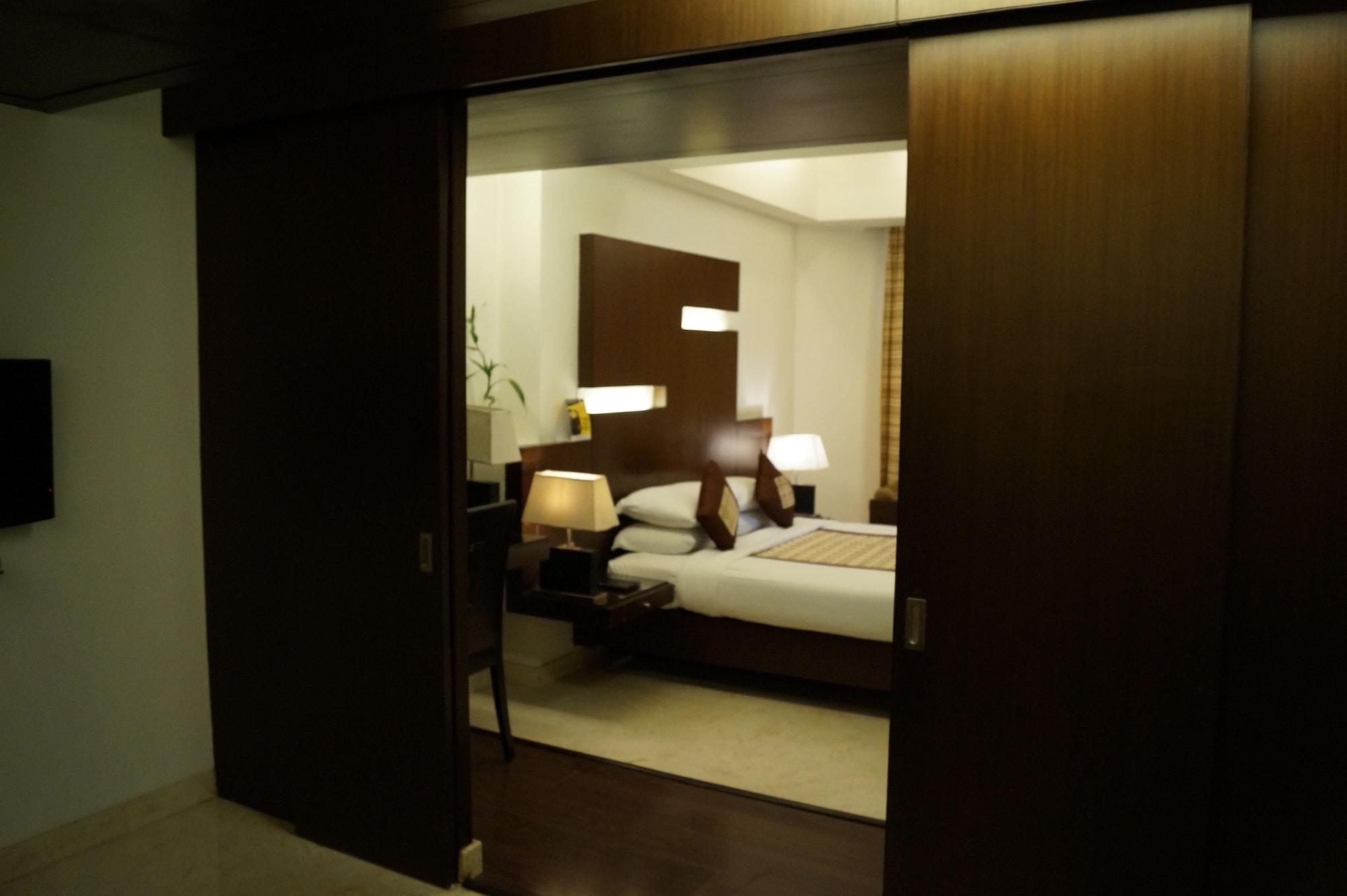 The President Hotel Bengaluru Kültér fotó