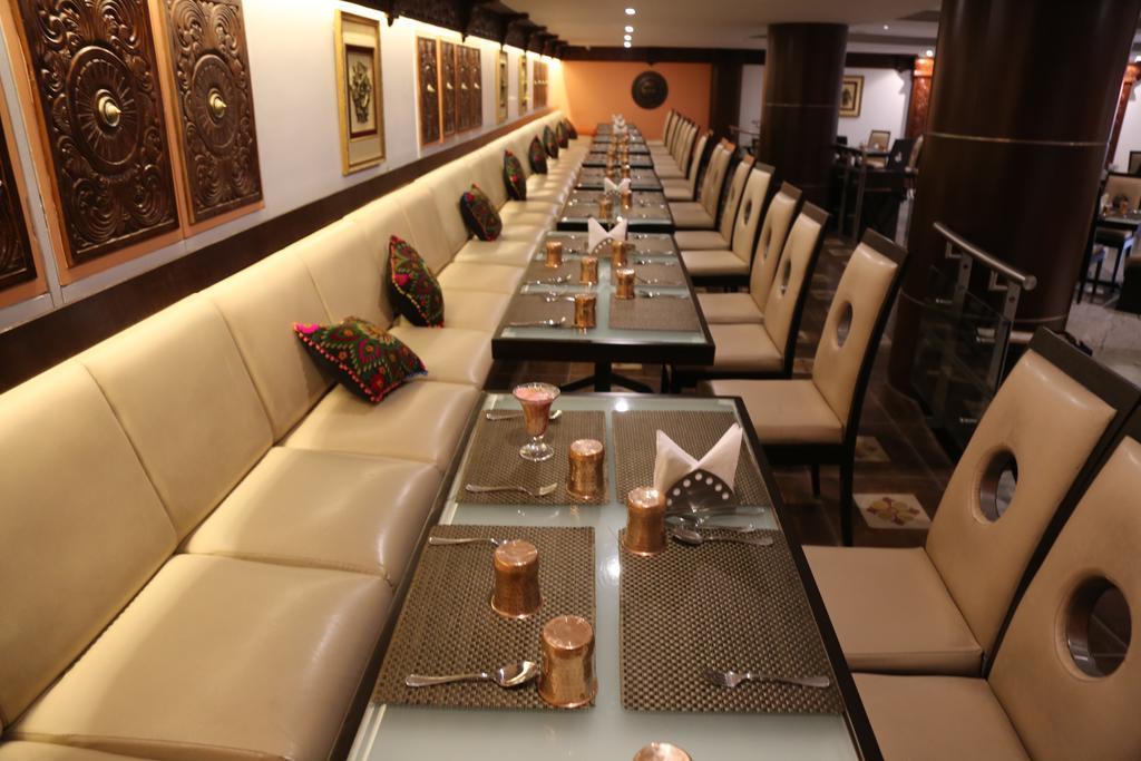 The President Hotel Bengaluru Kültér fotó