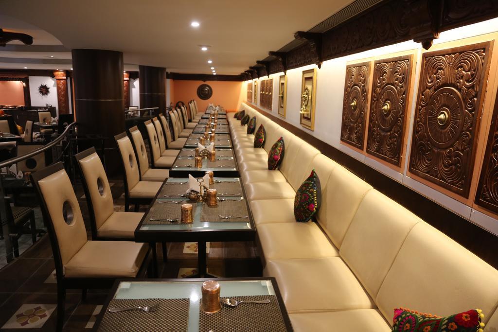 The President Hotel Bengaluru Kültér fotó
