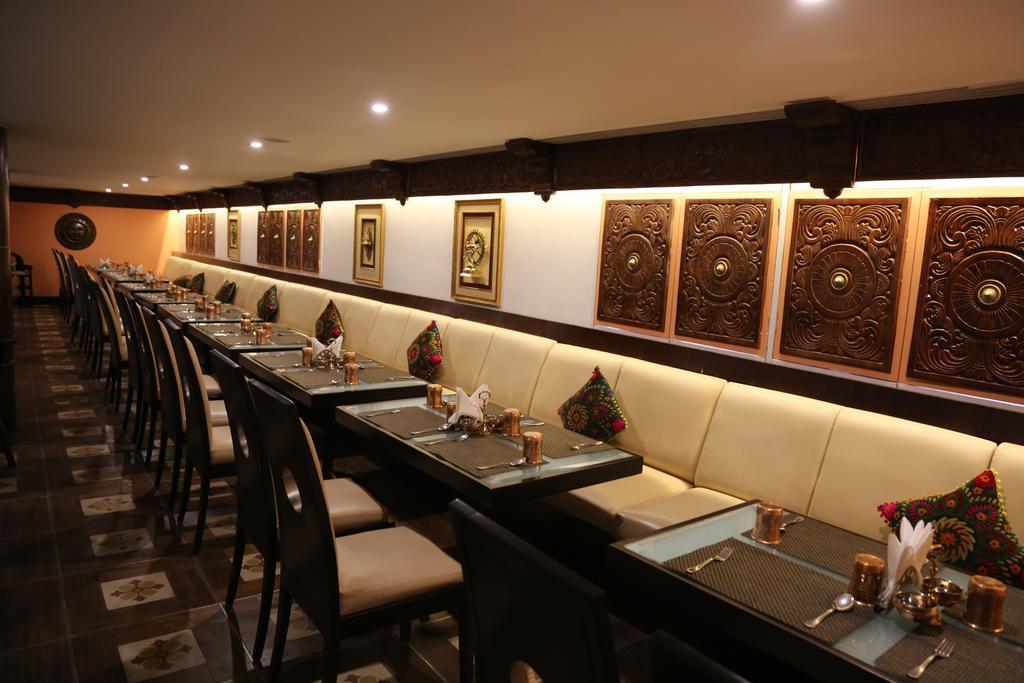 The President Hotel Bengaluru Kültér fotó