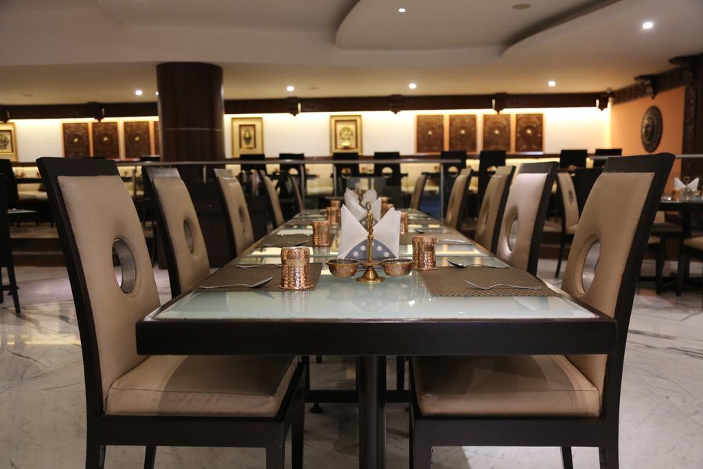 The President Hotel Bengaluru Kültér fotó
