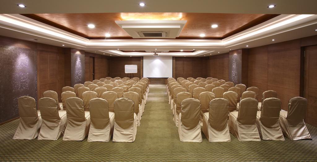 The President Hotel Bengaluru Kültér fotó