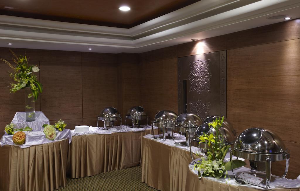 The President Hotel Bengaluru Kültér fotó